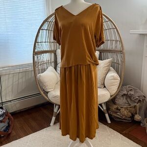 Humanoid Mustard Gold Two-Piece Set Top & Midi Skirt V-Neck Short Sleeve